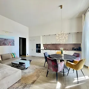 vizitați hotelul