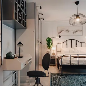 Apartament Nestone, Bucureşti